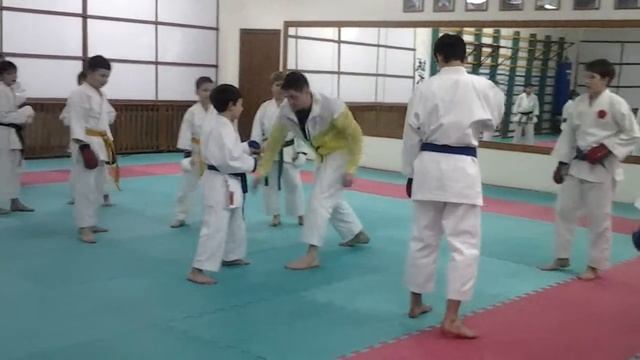 ката 6 ??????? 2012�?. 19:12 смотреть онлайн