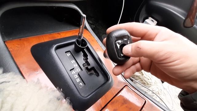 Мерседес W-163, ML-320; как снять ручку акпп смотреть онлайн