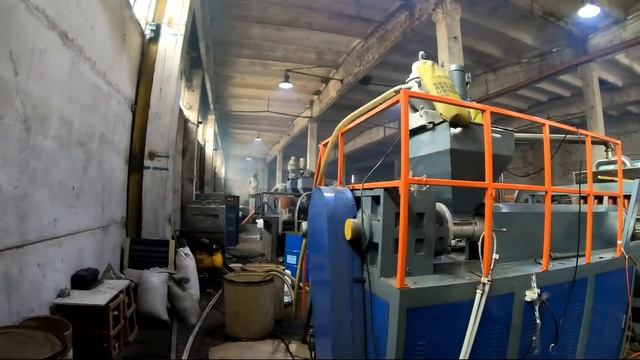 Линия по производству стрейч плёнки с шириной 1000 мм