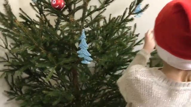 Наряжаем ЕЛКУ Много игрушек DIY смотреть онлайн