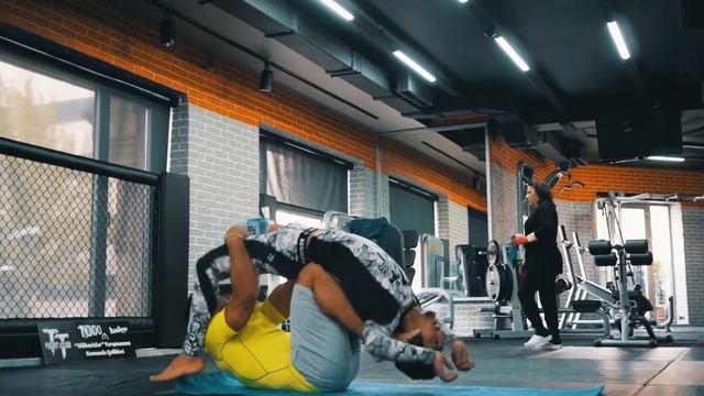 TT FIGHT CLUB - Stretching Promo Video смотреть онлайн