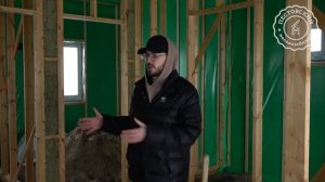 Экономичный проект 1-этажного каркасного дома с террасой на ленточном фундаменте