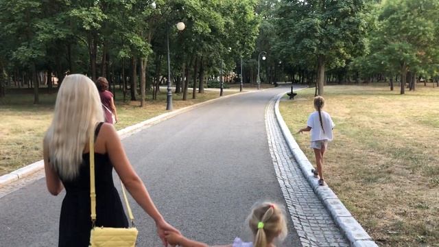 Nicolae Romanescu Park, Craiova, Romania смотреть онлайн