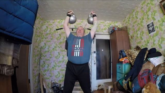 Два упражнения на укрепление плеч с гирями смотреть онлайн