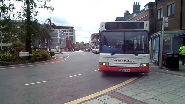 Plaxton Pointer Ex-LU RATP DPK625 Grant Palmer 206 SN06JPX Service 3 Leaves at Luton Town Centre смотреть онлайн