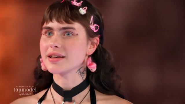 "Bei dir ist ja einiges los": Mare fällt Heidi mit ihrem Look direkt ins Auge | GNTM 2024 ProSieben смотреть онлайн