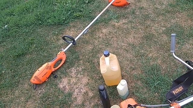 Косим траву триммером с леской?Чем лучше?Бензиновый триммер против электрического: что лучше?? смотреть онлайн