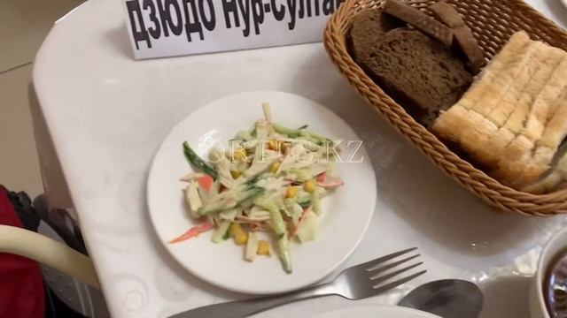 Обед на сборах по дзюдо школы ORTUS.KZ  дзюдо в Нур Султане (Астана)