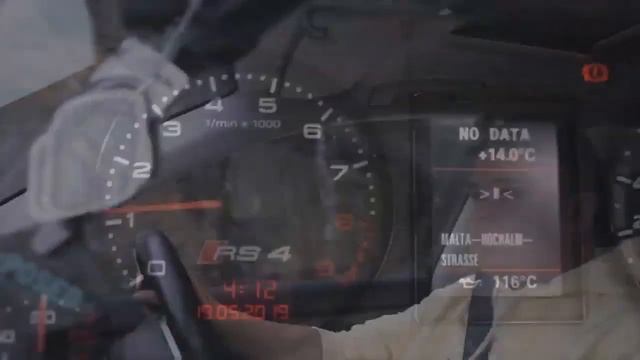 Audi RS4 смотреть онлайн