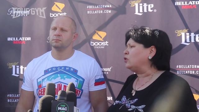 Емельяненко показал отличную форму перед боем против Райана Бейдера / Открытая тренировка Федора смотреть онлайн