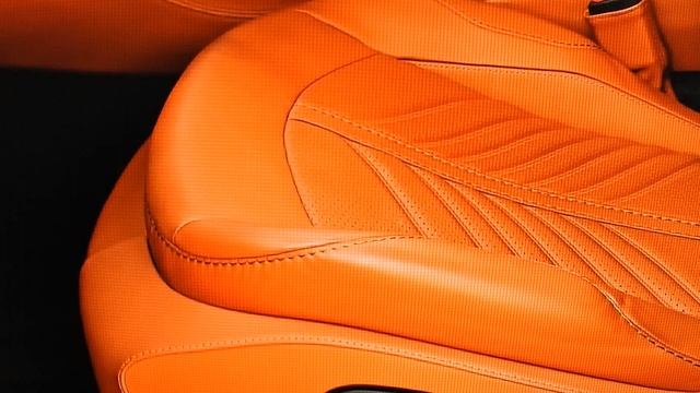 Самый быстрыйкроссовер в мире- Aston Martin DBX 707 смотреть онлайн