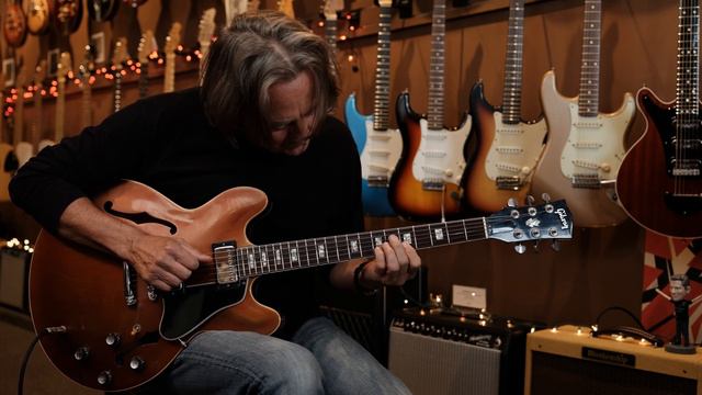 1965 Gibson Burgundy Sparkle 335 Guitar & Blankenship Fat Boy Tweed Deluxe - Played by Allen Hinds смотреть онлайн