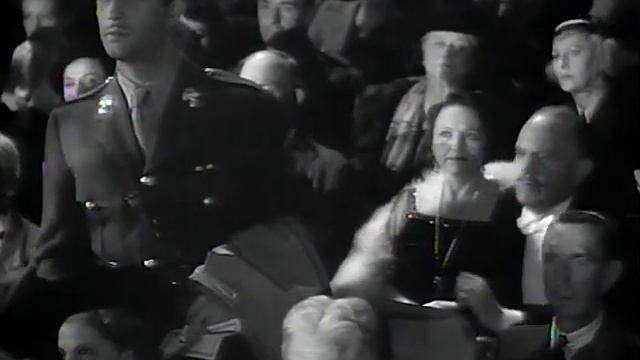 Waterloo Bridge (1940) OST - Swan Lake  Op.20: Vivien Leigh & Robert Taylor