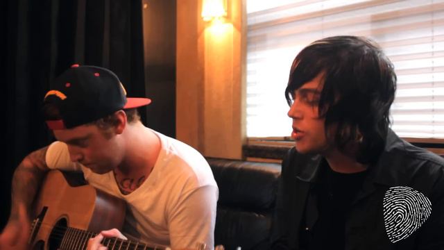 "If I'm James Dean, You're Audrey Hepburn" // Sleeping With Sirens смотреть онлайн