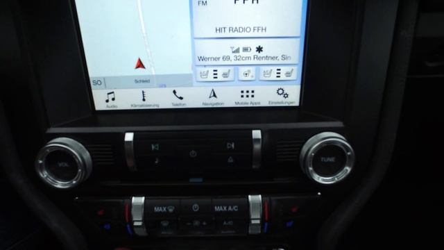Mustang Front Kamera mit Split View Technologie смотреть онлайн