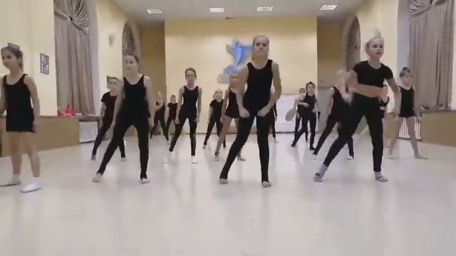 Всем привет у нас танцы смотреть онлайн