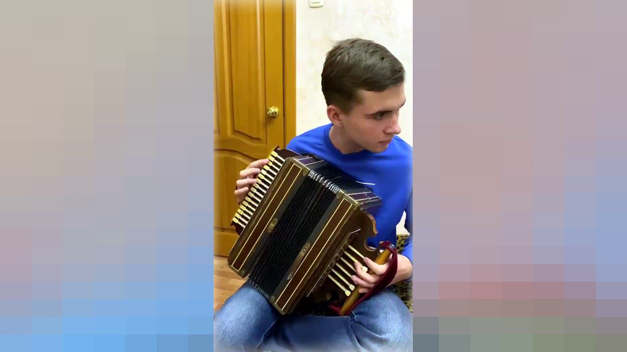 Никита ЛОГВИНОВ (диатоническая Елецкая рояльная гармонь) "КАТЮША"(М. Блантер - М. Исаковский) смотреть онлайн