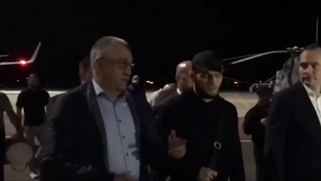 ХАБИБ ПРИЛЕТЕЛ В ДАГЕСТАН ПОСЛЕ БОЯ С ПОРЬЕ! смотреть онлайн