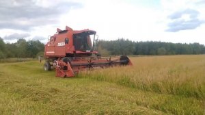 ЛИДА-1300 зерноуборочный комбайн