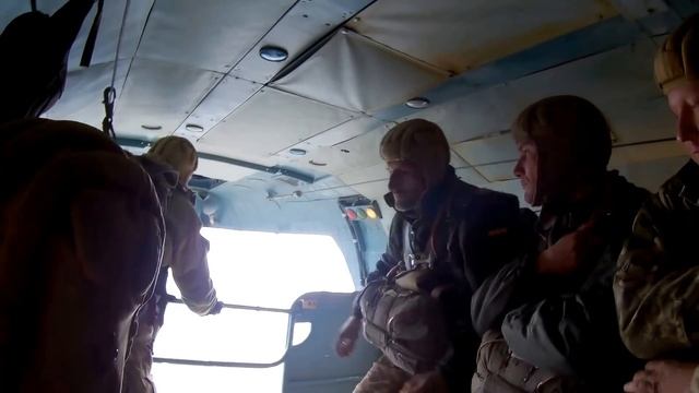 первый прыжок чуть не поймал краба смотреть онлайн