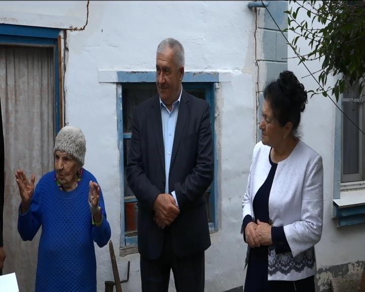 В преддверии Дня ветерана на дому посетили ветеранов Шовгеновского района смотреть онлайн