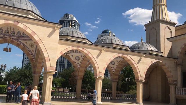 Мечеть Сердце Чечни г. Грозный РЧ смотреть онлайн