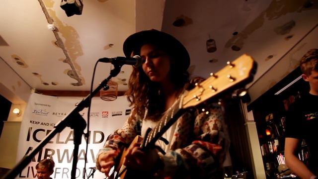 Of Monsters and Men - Love Love Love (Live on KEXP) смотреть онлайн