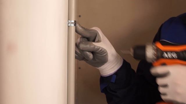 Монтаж жесткой трубы из ПВХ. смотреть онлайн