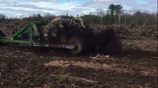 Необыкновенная техника для расчистки земли от деревьев смотреть онлайн