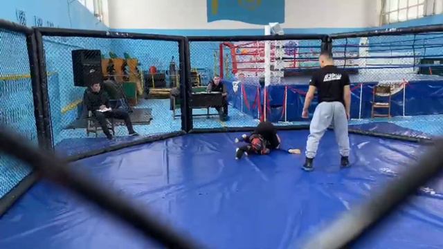 Занял 2 Место На Саревнованиях По ММА Mix Fight &Слоумо& смотреть онлайн