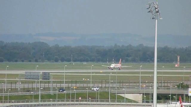 EasyJet Airbus A319 startet in München "Franz Josef Strauß" (MUC) 2009 смотреть онлайн