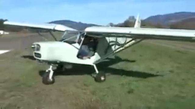 Sport pilot: Short take off demonstration in light airplane смотреть онлайн