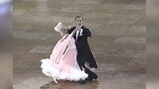 Masters of Foxtrot | Andrew Sinkinson & Loraine Barry | 1991 Tokyo смотреть онлайн