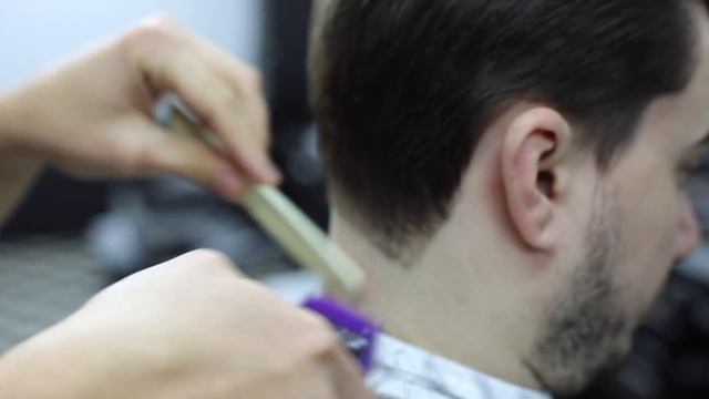 TAPERED POMP | ПОМПАДУР С НИЗКИМ ПЕРЕХОДОМ В НОЛЬ смотреть онлайн