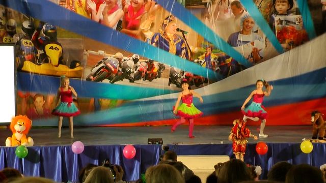 АЙ, БУДЕТ КРУТО! - ИРА, ЛЮСИЯ, ЛИЗА смотреть онлайн