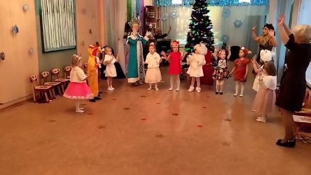 Песня "Елка-ёлочка", муз.Т.Попатенко, МБДОУ 65, средняя группа "Теремок" смотреть онлайн