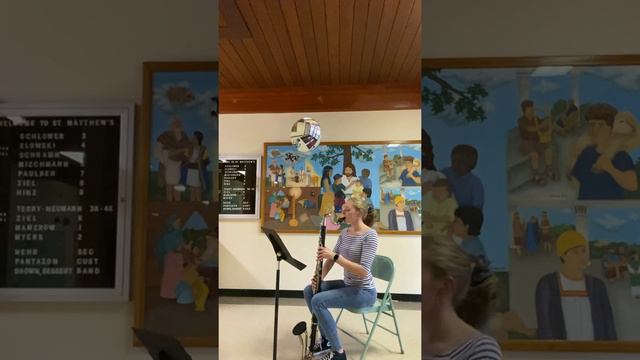 Makenna Paar- Mozart Concerto in B flat for Bass Clarinet смотреть онлайн