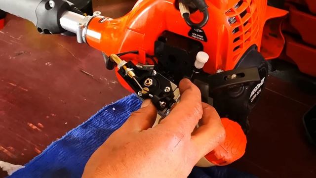 DESBROZADORA ECHO SRM225.... FALLA , AGUA EN CARBURADOR смотреть онлайн