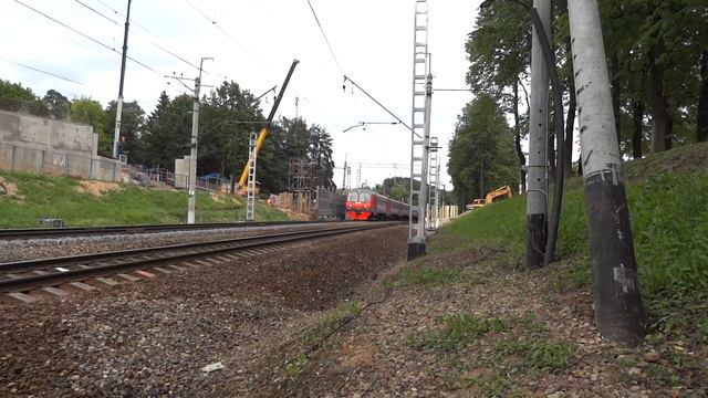 ЭД4МК-0023 следует по перегону Солнечная-Внуково смотреть онлайн