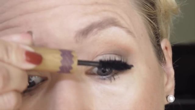 tarte opening act lash primer review & demo | BEAUTY OVER 40 смотреть онлайн