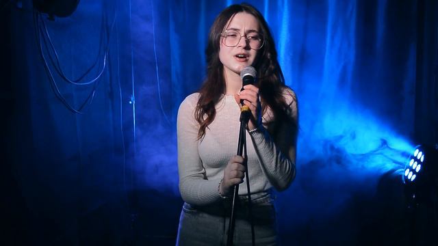 Семєнко Христина - Тримай мене (Бумбокс live cover) смотреть онлайн
