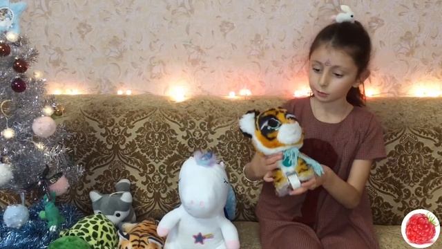 Подарки игрушки. Милые мягкие игрушки. Мне подарили на Новый год и когда я научилась читать смотреть онлайн