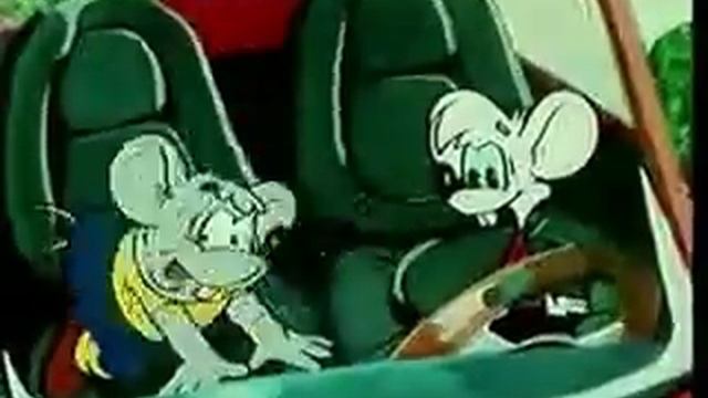 Автомобиль кота Леопольда Задом Наперёд