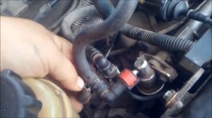 Форд фокус 1 заводится и сразу глохнет.