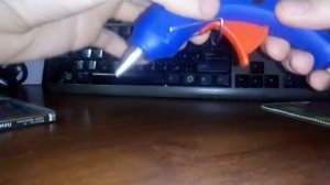 Проверяем термоклей на прочность