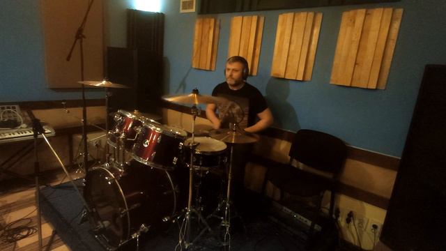 Survivor - The Eye of the Tiger (drum cover) смотреть онлайн