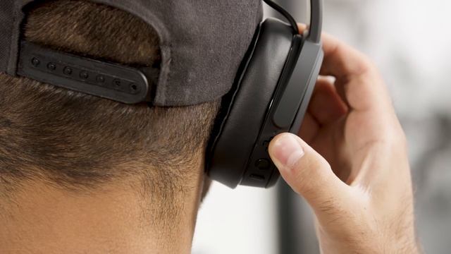 Skullcandy Crusher Wireless Headphones | Product Walkthrough смотреть онлайн