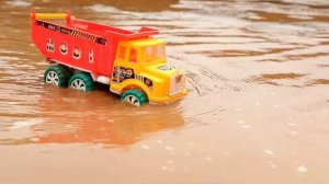 Шарики и игрушки