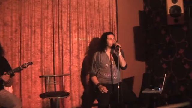 Jeff Scott Soto Live@Groovy Bar, Burgas - Here I Go смотреть онлайн