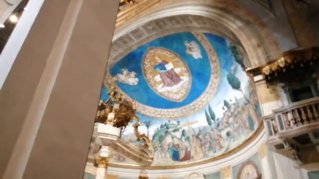 Basilica di Santa Croce in Gerusalemme a Roma / Базилика Святого Креста в Иерусалиме. Рим. смотреть онлайн